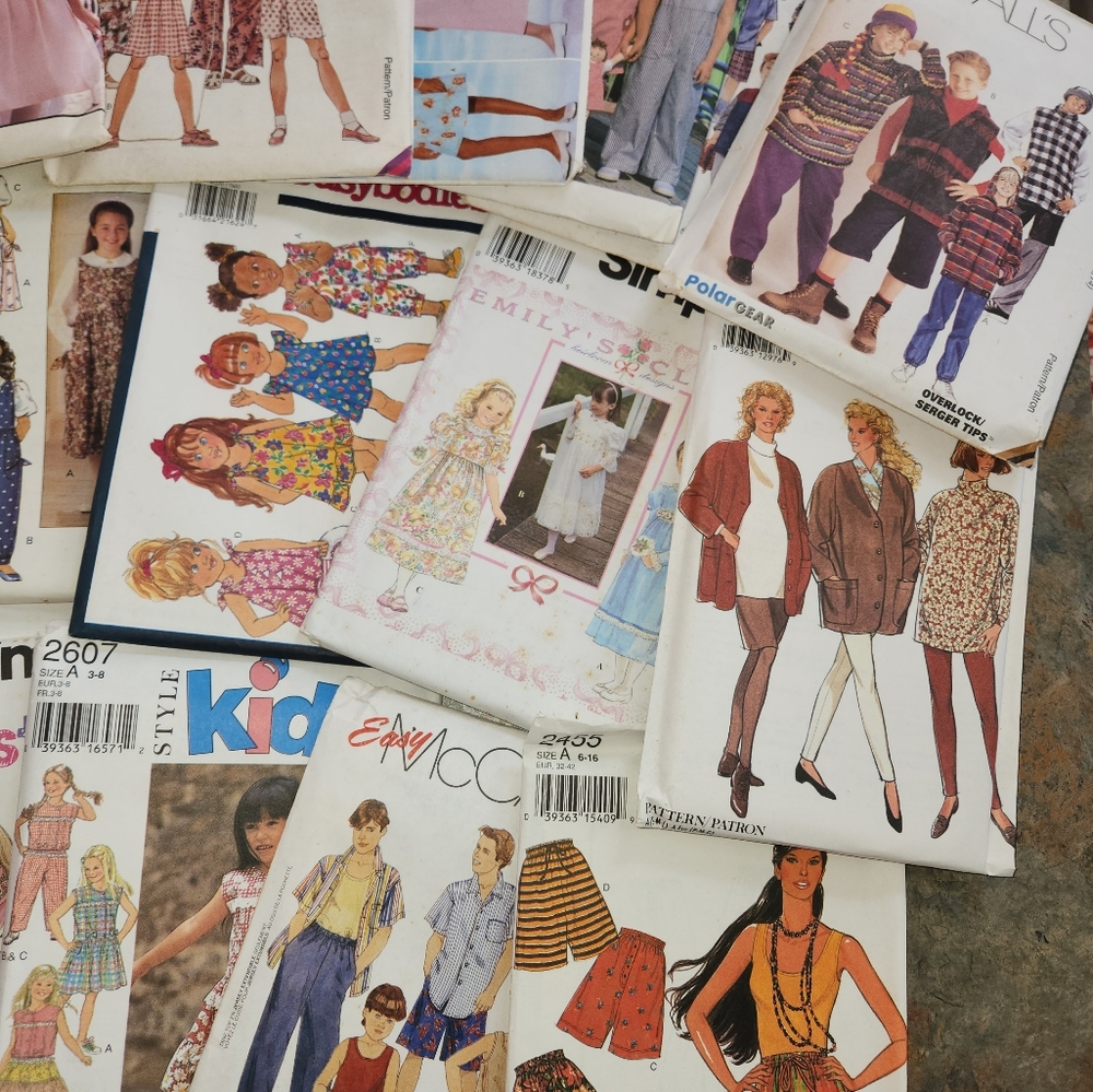 Bundle Lot of 25 Vintage Sewing Patterns